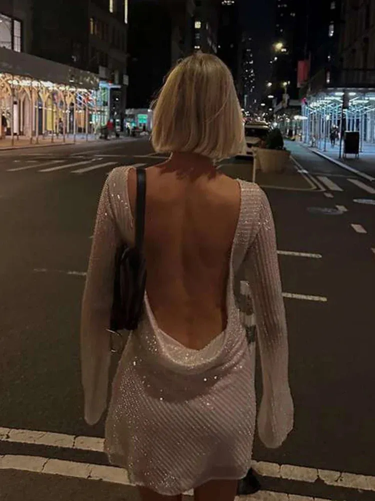 Bella - Sparkling dress with open back