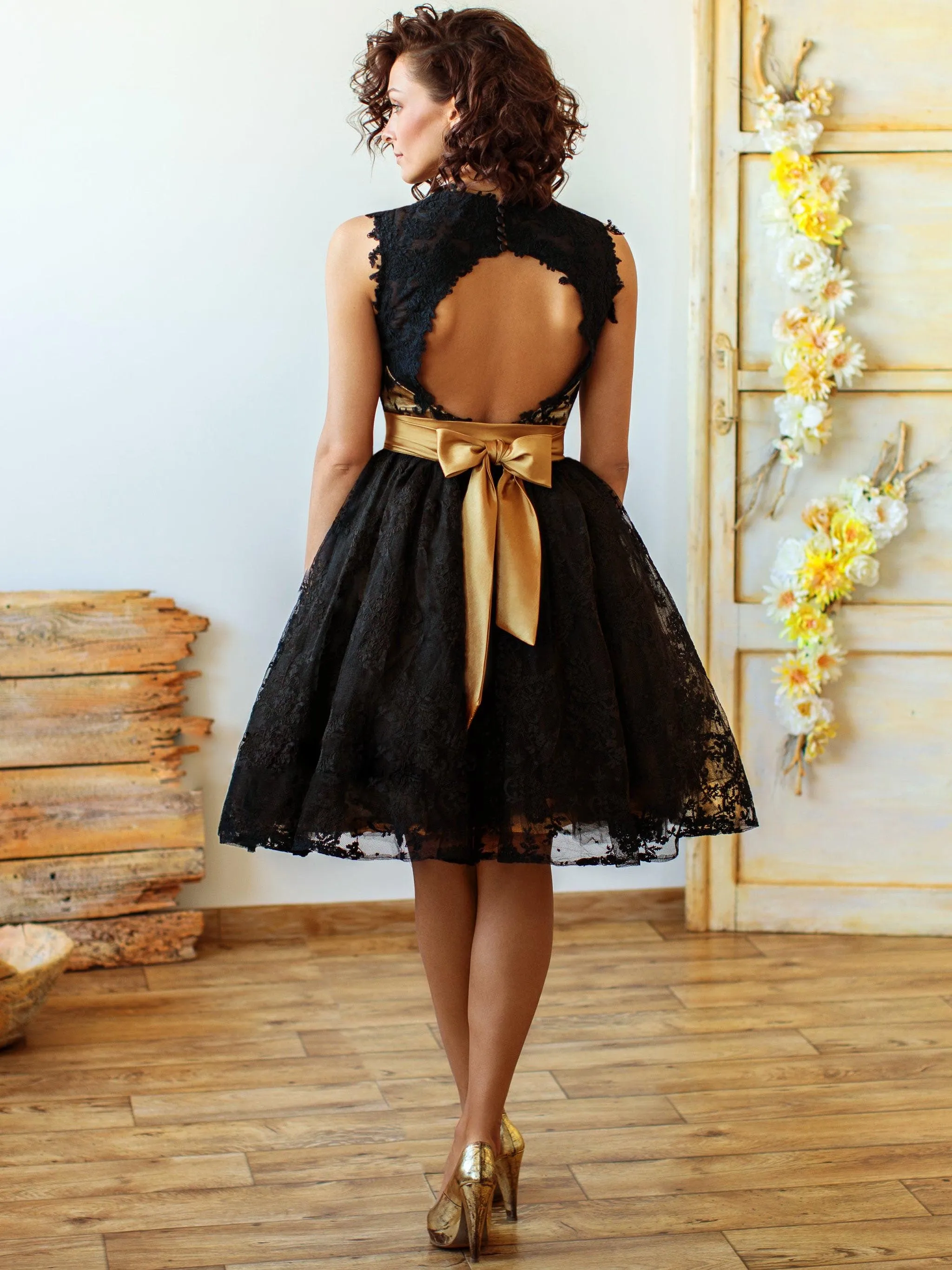 Black Lace V-neck Casual Gold Keyhole Back Short City Bridal Dress