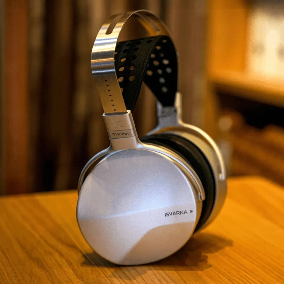 Hifiman Isvarna Closed-Back Planar Magnetic Headphones