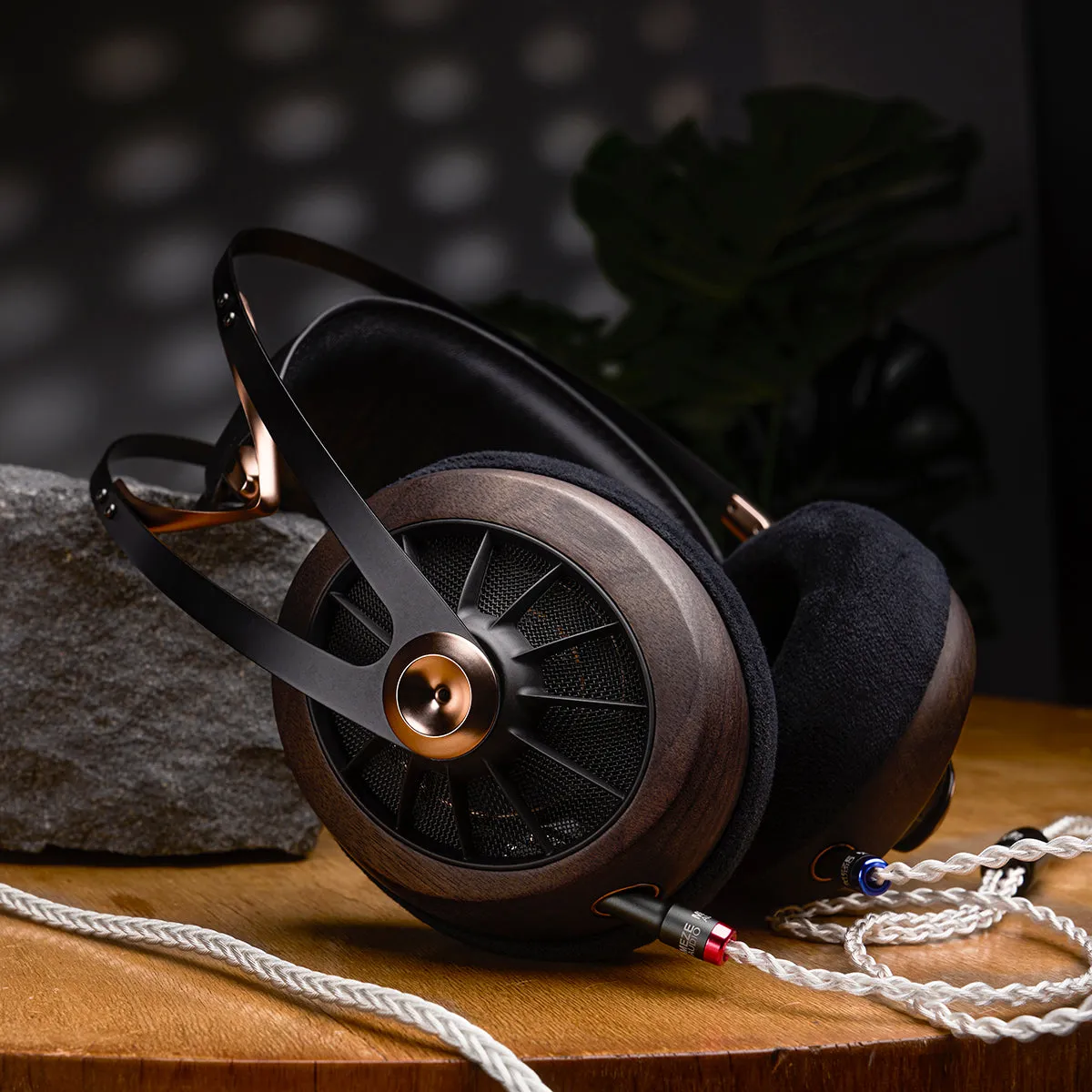 Meze 109 PRO Headphones