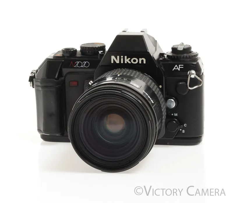 Nikon N2020 AF 35mm Film Camera w/ 28-85mm AF Zoom Lens